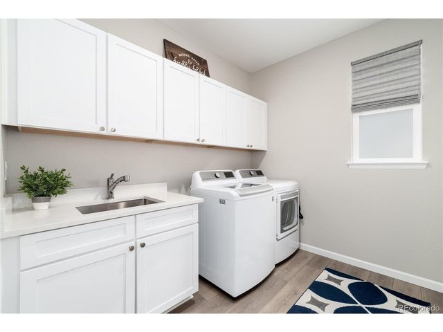 27794 E Davies Dr, Aurora, CO 80016
