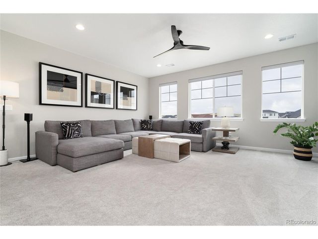 27794 E Davies Dr, Aurora, CO 80016