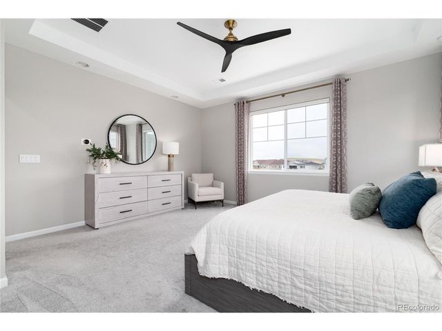 27794 E Davies Dr, Aurora, CO 80016