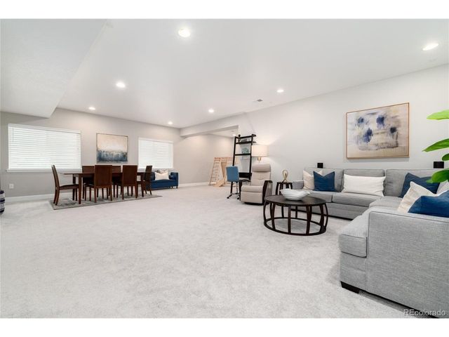 27794 E Davies Dr, Aurora, CO 80016