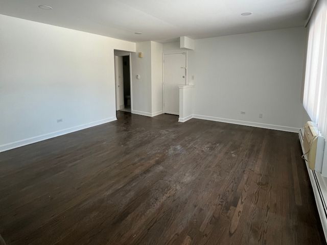 10430 Michael Todd Terrace 1N, Glenview, IL 60025