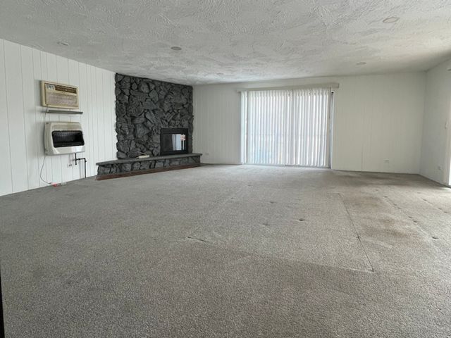 10430 Michael Todd Terrace 1N, Glenview, IL 60025