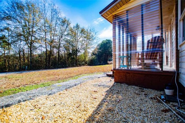 14 Cole Lake Road, Carrollton, GA 30117