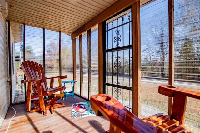 14 Cole Lake Road, Carrollton, GA 30117