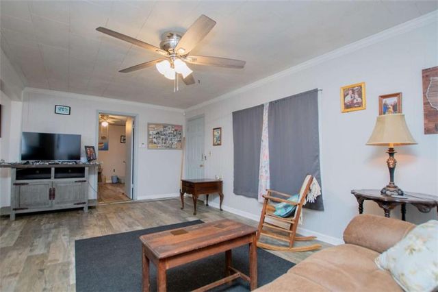 14 Cole Lake Road, Carrollton, GA 30117