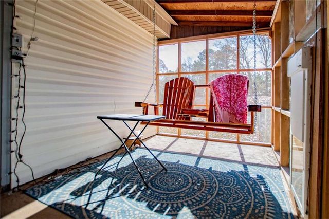 14 Cole Lake Road, Carrollton, GA 30117