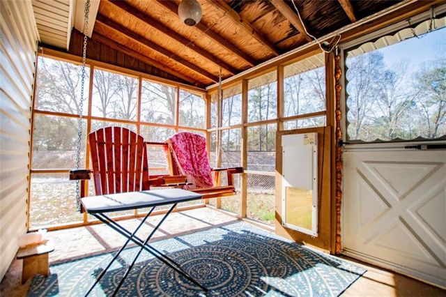 14 Cole Lake Road, Carrollton, GA 30117