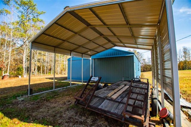 14 Cole Lake Road, Carrollton, GA 30117