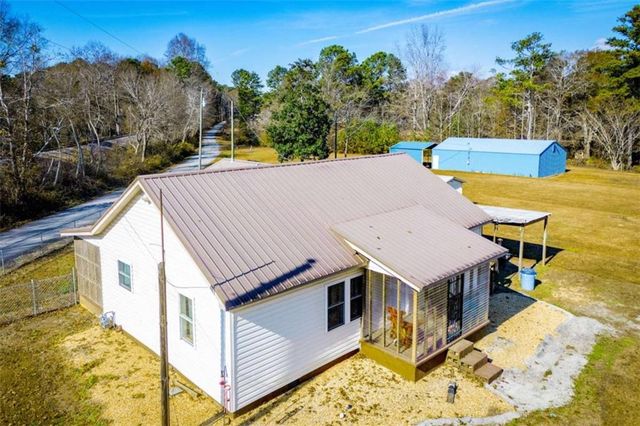 14 Cole Lake Road, Carrollton, GA 30117