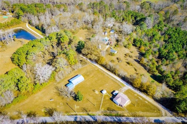 14 Cole Lake Road, Carrollton, GA 30117