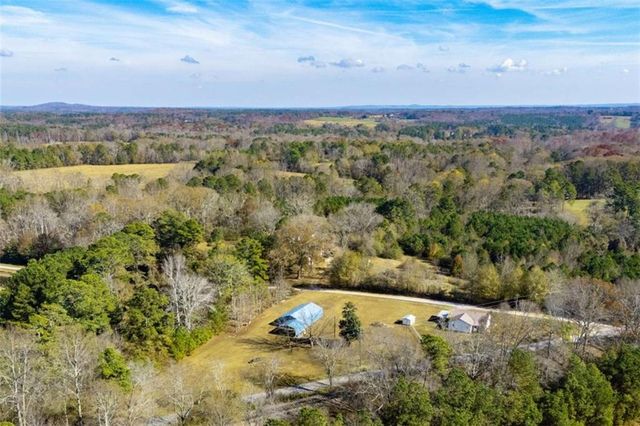 14 Cole Lake Road, Carrollton, GA 30117