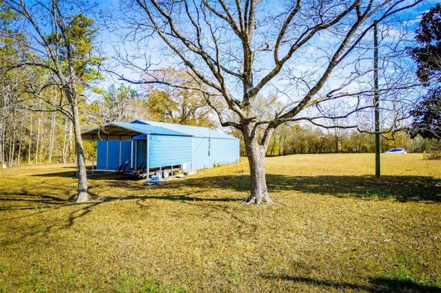 14 Cole Lake Road, Carrollton, GA 30117