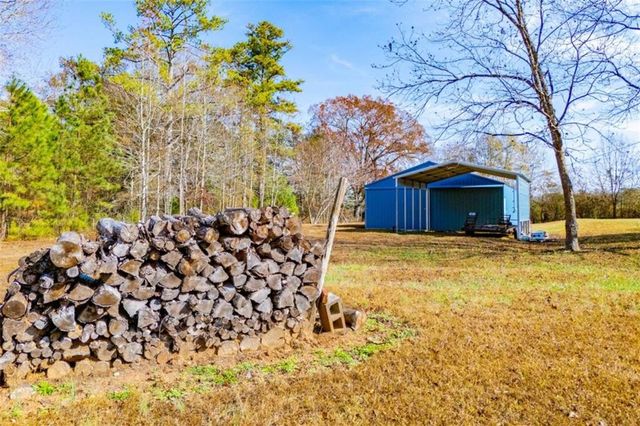 14 Cole Lake Road, Carrollton, GA 30117