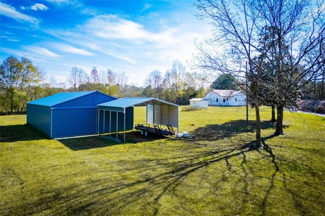 14 Cole Lake Road, Carrollton, GA 30117