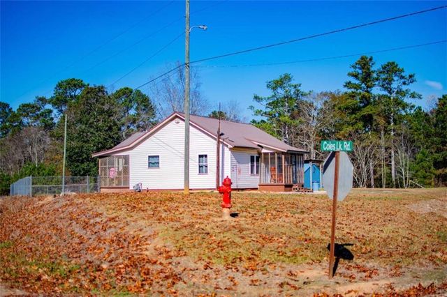 14 Cole Lake Road, Carrollton, GA 30117