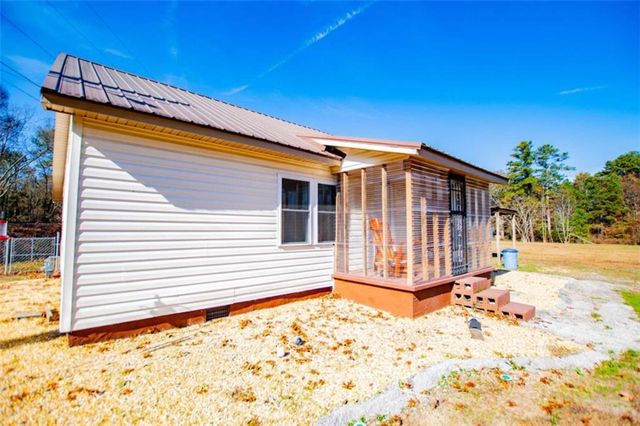 14 Cole Lake Road, Carrollton, GA 30117