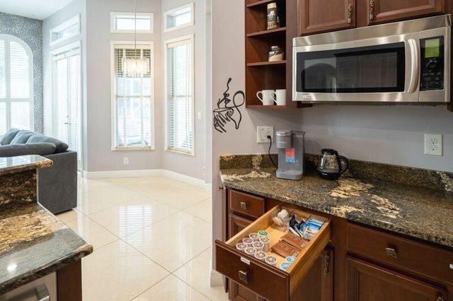 6138 NW Ginger Lane, Port St. Lucie, FL 34986