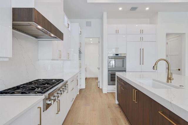 1211 Gulfstream Way, Singer Island, FL 33404
