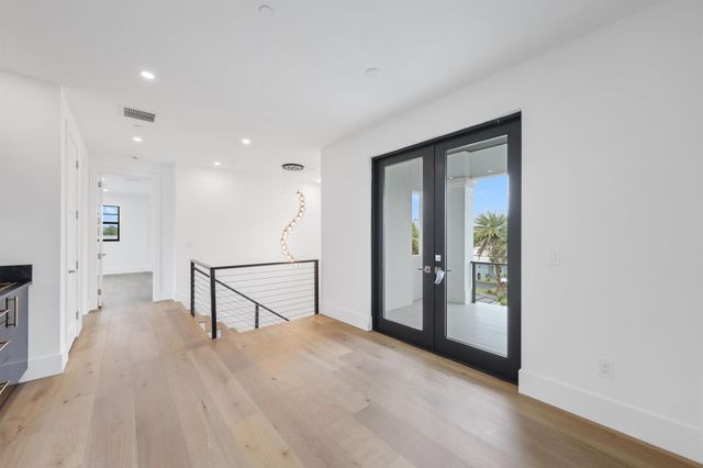 1211 Gulfstream Way, Singer Island, FL 33404