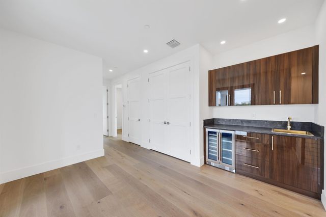 1211 Gulfstream Way, Singer Island, FL 33404