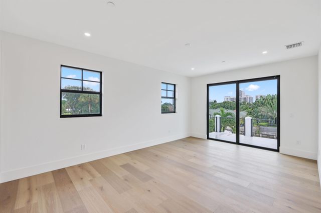1211 Gulfstream Way, Singer Island, FL 33404