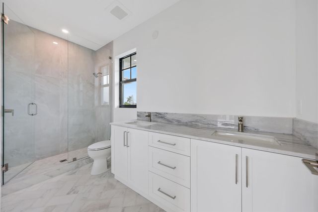 1211 Gulfstream Way, Singer Island, FL 33404