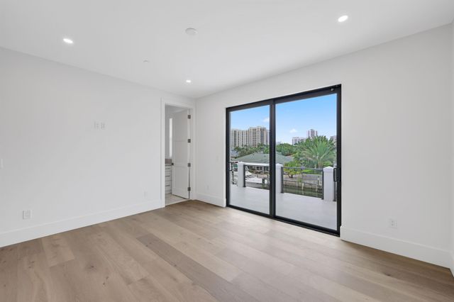 1211 Gulfstream Way, Singer Island, FL 33404