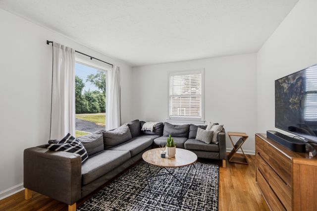 335 Tamworth Dr, Nashville, TN 37214