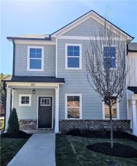 401 Whitehorse Way 42, Conyers, GA 30094