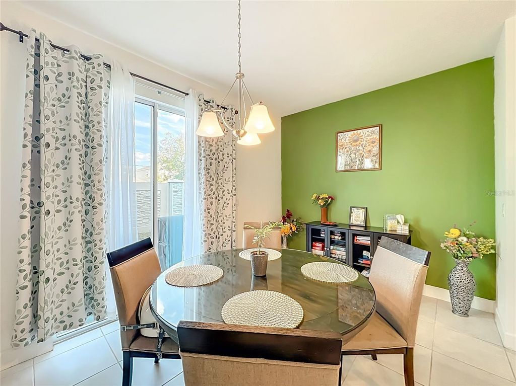 Image 16 of property listing at 1371 CAPTIVA COVE, Sanford, FL 32771