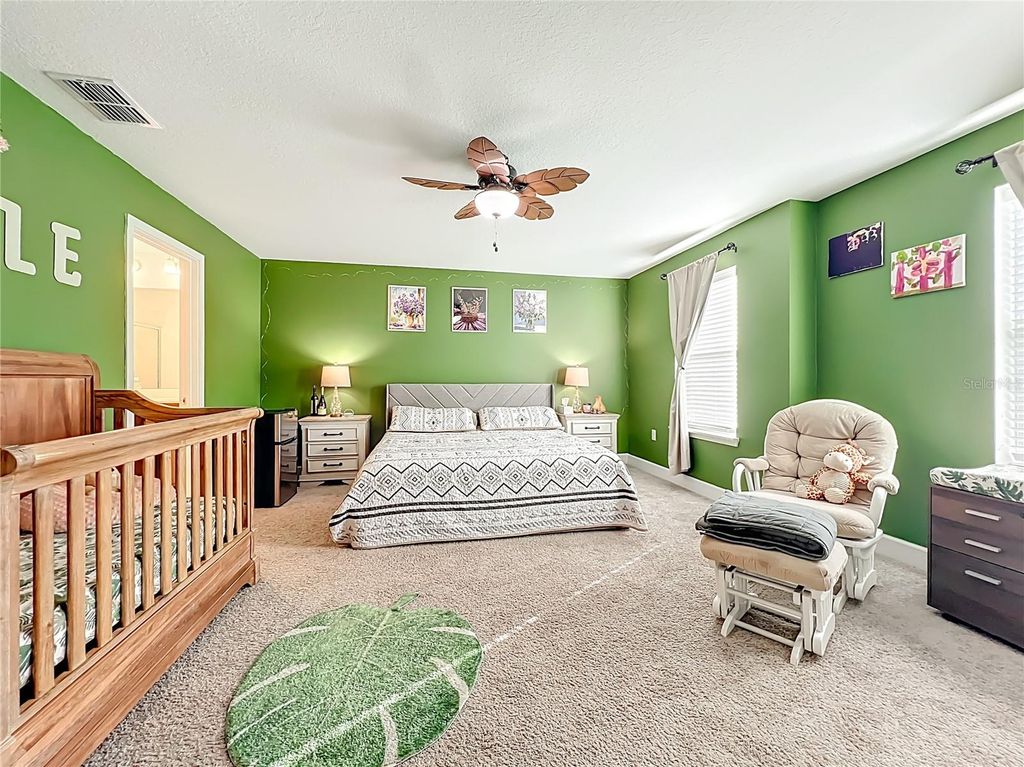 Image 37 of property listing at 1371 CAPTIVA COVE, Sanford, FL 32771