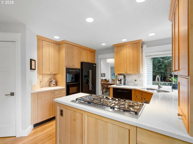 21247 Sw TETON Ave, Tualatin, OR 97062