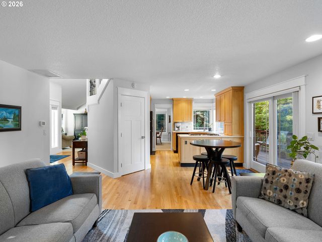 21247 Sw TETON Ave, Tualatin, OR 97062
