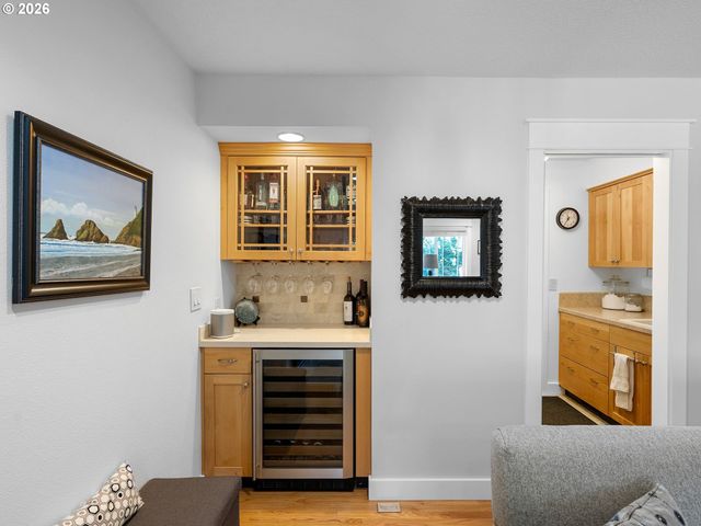 21247 Sw TETON Ave, Tualatin, OR 97062