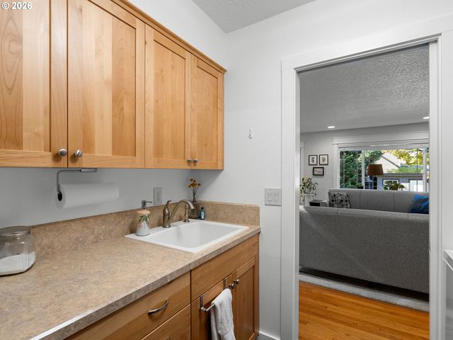 21247 Sw TETON Ave, Tualatin, OR 97062