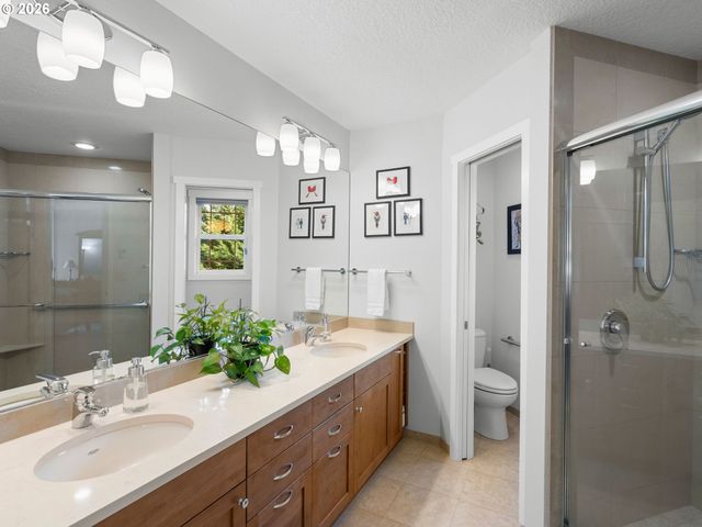 21247 Sw TETON Ave, Tualatin, OR 97062