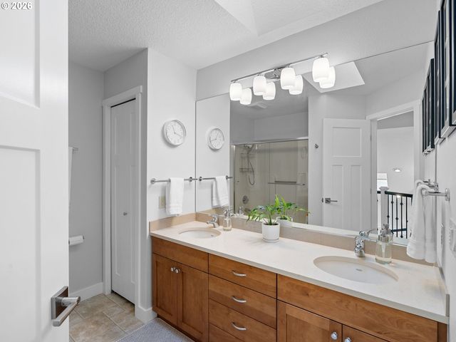21247 Sw TETON Ave, Tualatin, OR 97062