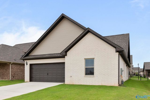 17420 Brooklawn Street, Athens, AL 35611