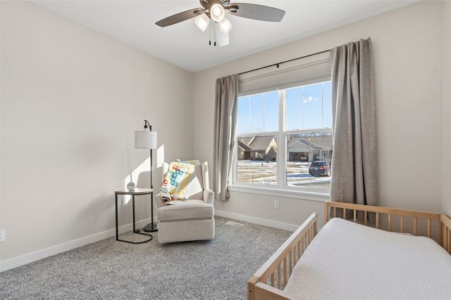 344 Worthington Court, Hiawatha, IA 52233