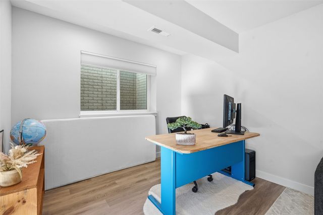 344 Worthington Court, Hiawatha, IA 52233