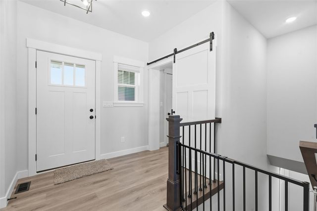 344 Worthington Court, Hiawatha, IA 52233