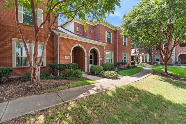 565 Legends Drive, Lewisville, TX 75057