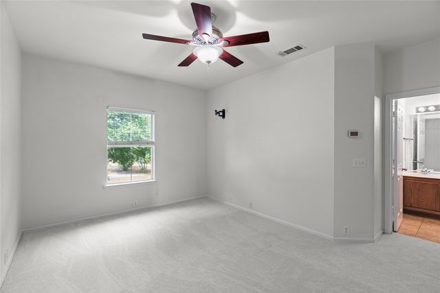565 Legends Drive, Lewisville, TX 75057