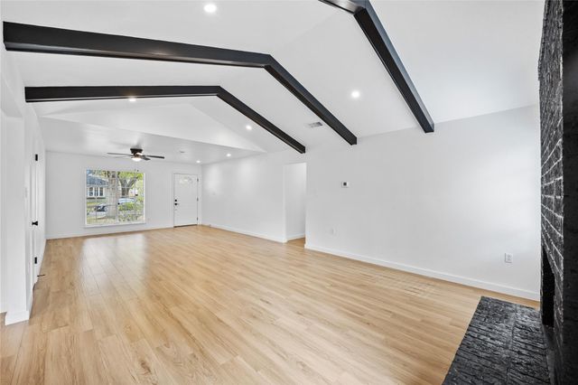 2207 Southern Oaks DR, Austin, TX 78745