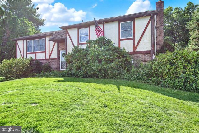 716 TAMARACK TRL, Reading, PA 19607