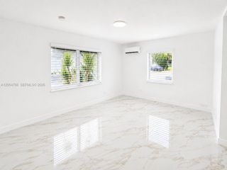 254 E Dania Beach Blvd 7, Dania Beach, FL 33004