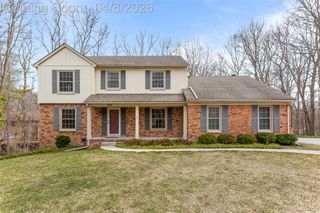 800 Ravine Terrace Drive, Rochester Hills, MI 48307