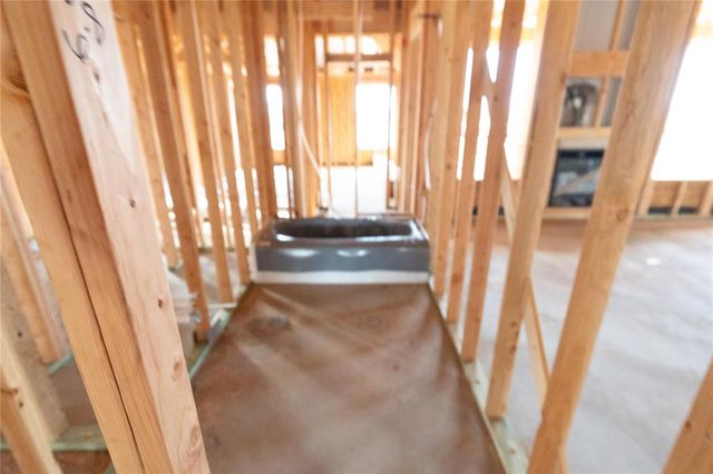 2909 Crossover Court, Moore, OK 73160