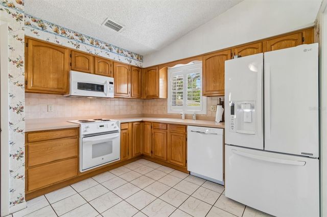 317 GREENWOODS DRIVE, Lakeland, FL 33813