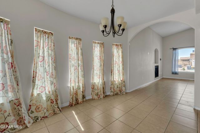 3260 MAPLE POINT Drive, El Paso, TX 79938